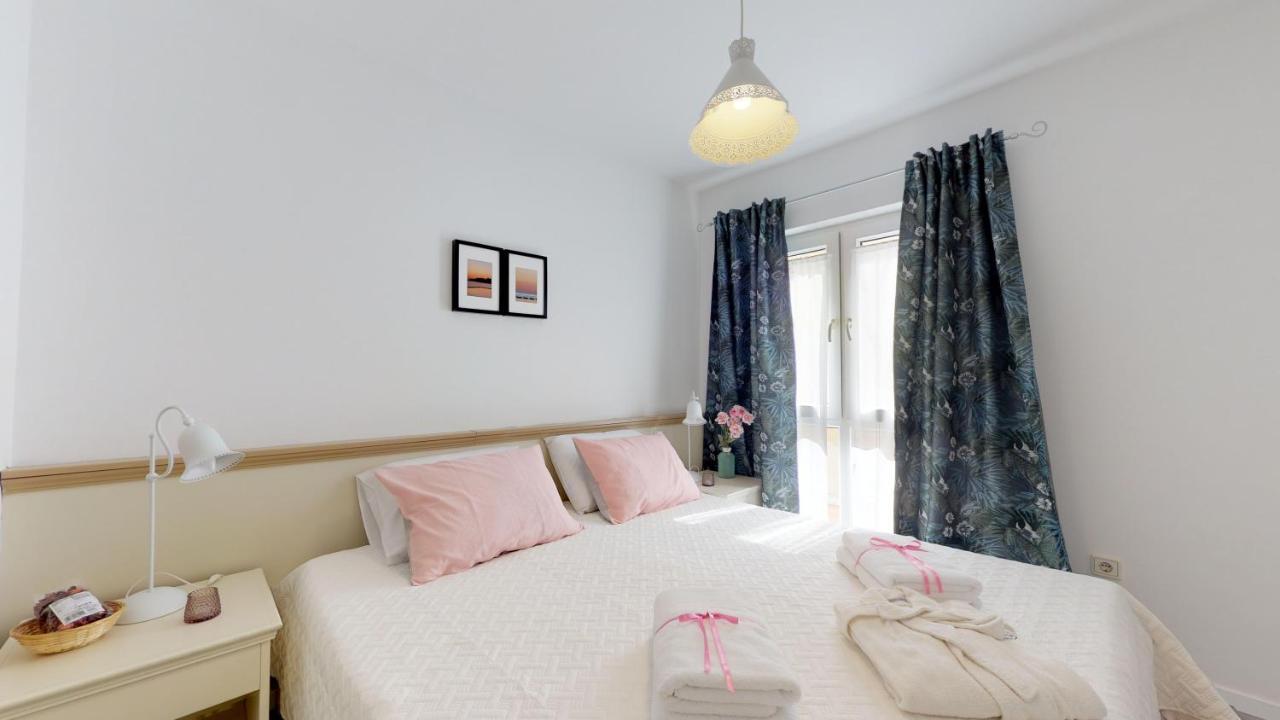 Mirta Deluxe Superior 5 Star Apartment, Your Piece Of Heaven By The Sea & Park, With Sea & Park View Novigrad Istria Dış mekan fotoğraf