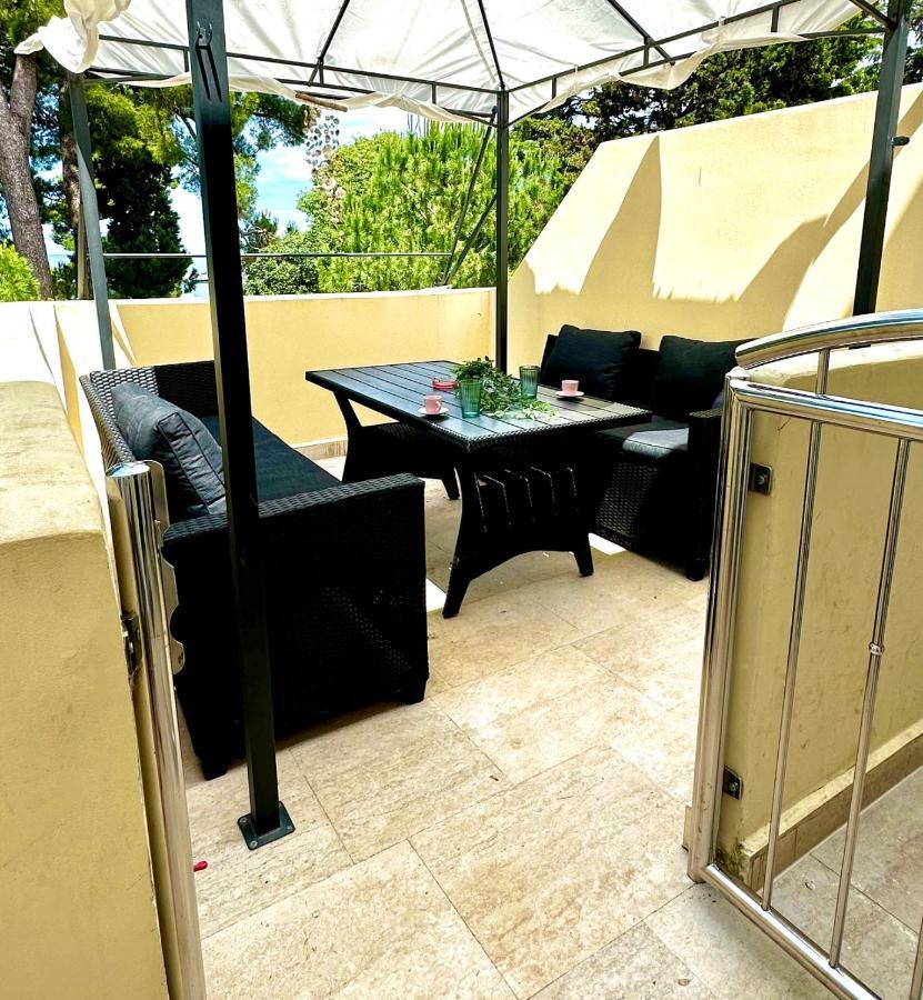 Mirta Deluxe Superior 5 Star Apartment, Your Piece Of Heaven By The Sea & Park, With Sea & Park View Novigrad Istria Dış mekan fotoğraf